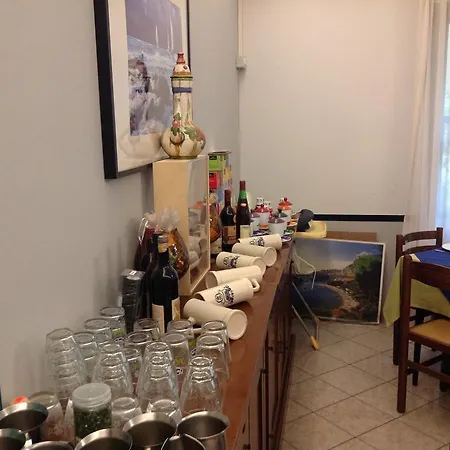 酒店 Laura 里米尼