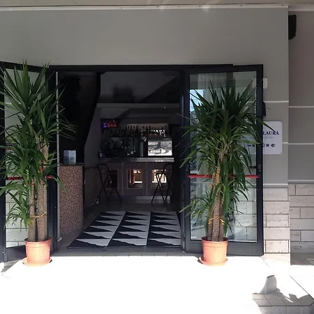 Hotel Laura