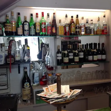 酒店 Laura *